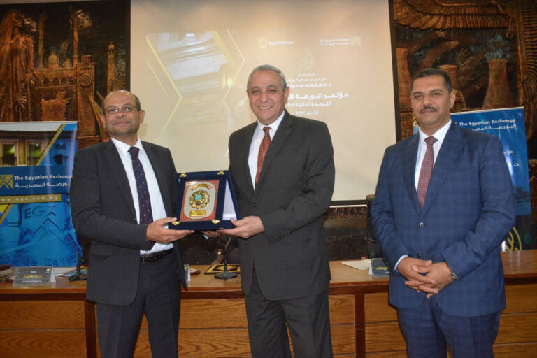 رئيس البورصة: سوق الأوراق المالية رافعة أساسية لتمويل الشركات الصغيرة رئيس البورصة: سوق الأوراق المالية رافعة أساسية لتمويل الشركات الصغيرة