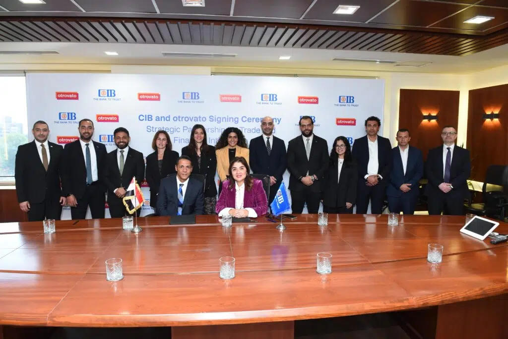 مذكرة تفاهم استراتيجية بين "أوتروفاتو" وبنك CIB لتعزيز تمكين التجارة والحلول المالية في إفريقيا مذكرة تفاهم استراتيجية بين "أوتروفاتو" وبنك CIB لتعزيز تمكين التجارة والحلول المالية في إفريقيا