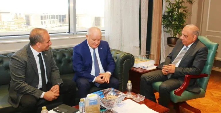 وزير الكهرباء يبحث تطور الأعمال بمحطة الضبعة النووية مع «روساتوم»